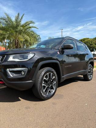 JEEP COMPASS 2.0 16V DIESEL TRAILHAWK 4X4 AUTOMÁTICO JEEP COMPASS 2.0 16V DIESEL TRAILHAWK 4X4 AUTOMÁTICO